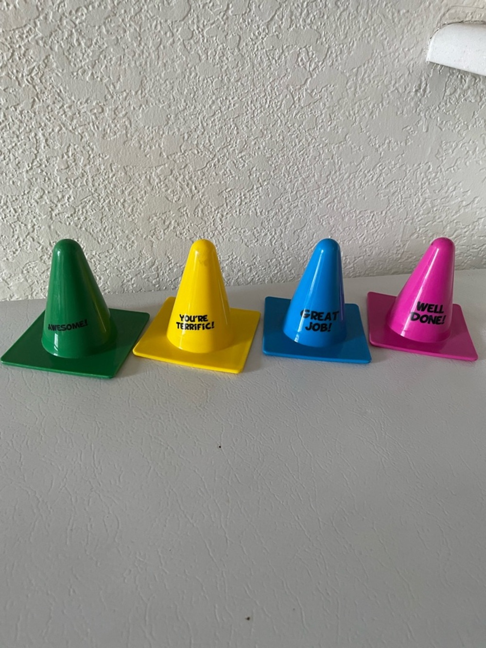 Mini motivation cones